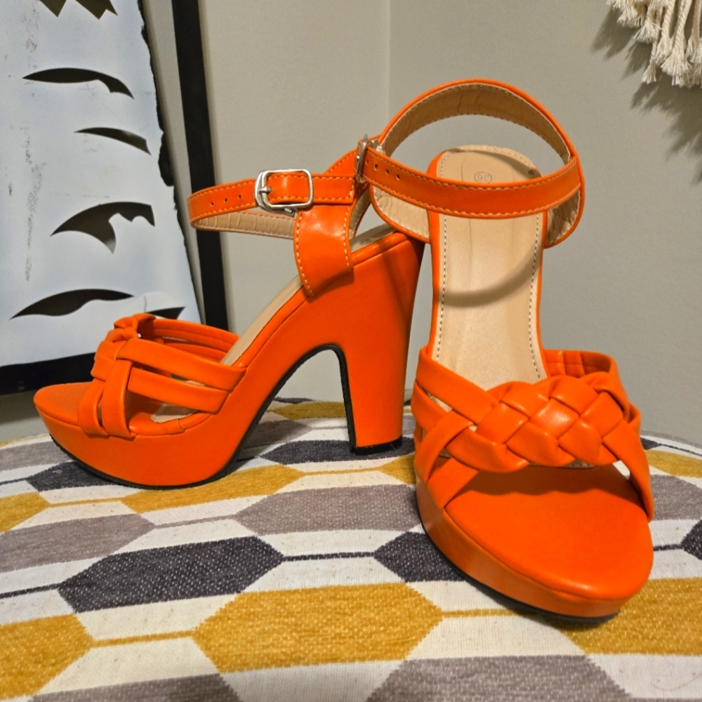 Orange ladies high heels 👠 size 36